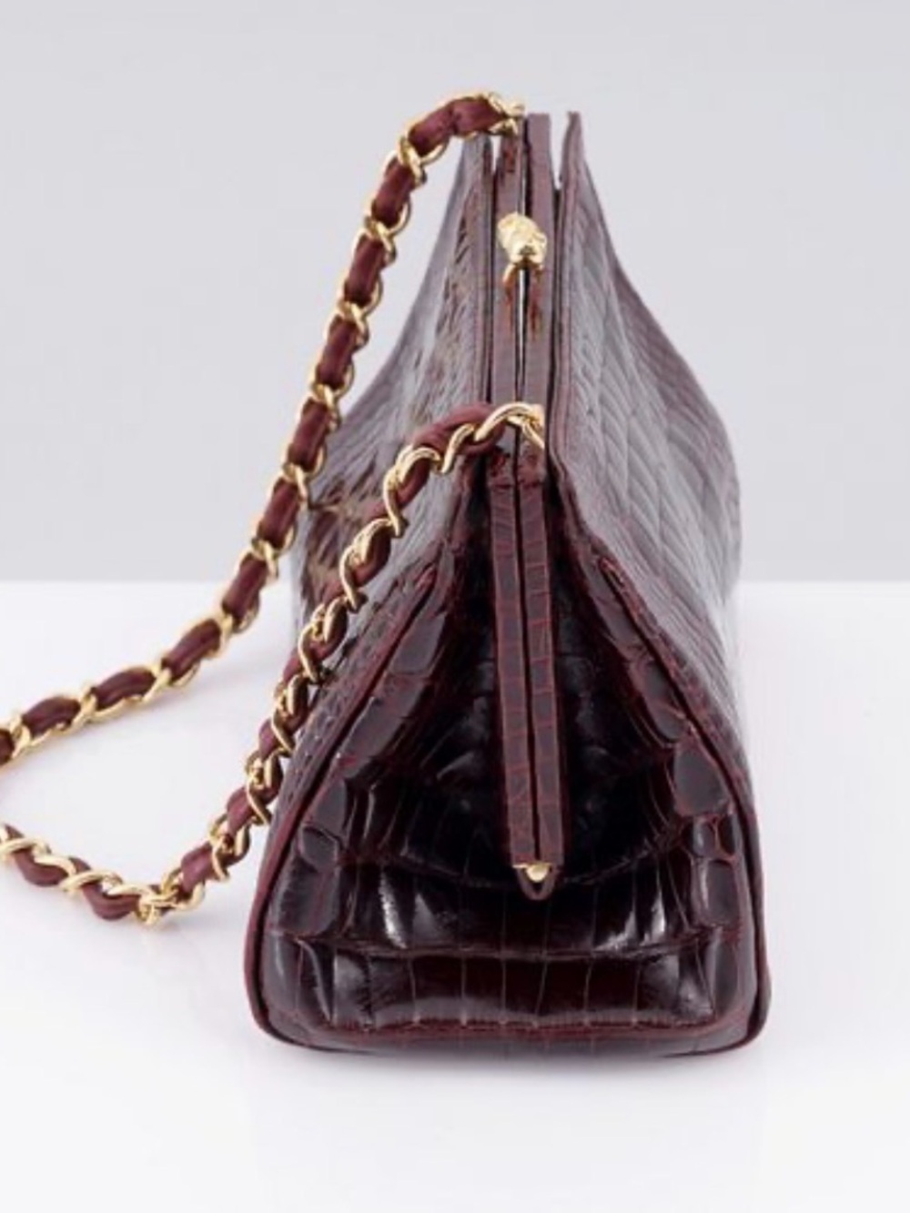 Chanel Vintage Bordeaux Crocodile Kisslock Evening Bag - Picture 3 of 7
